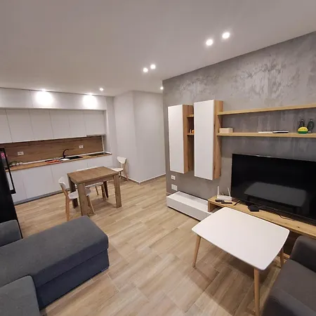 Gjoni's Kune Shengjin * Лежа